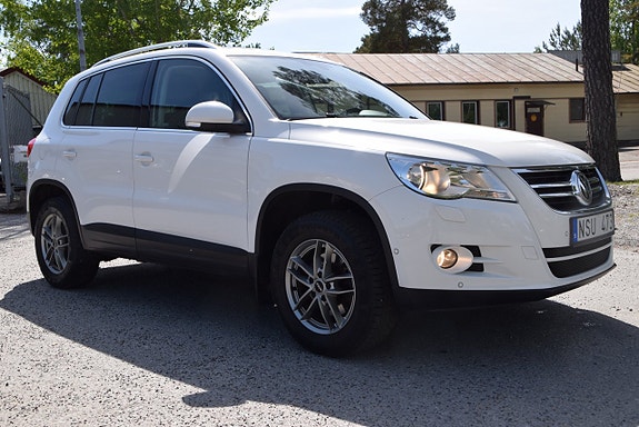 Volkswagen Tiguan 3 of 5