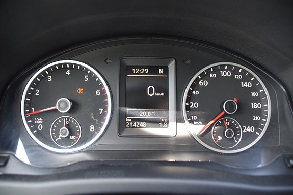 Volkswagen Tiguan 17 of 23