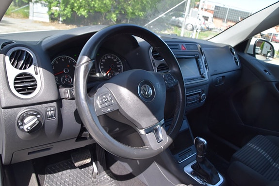 Volkswagen Tiguan 18 of 23