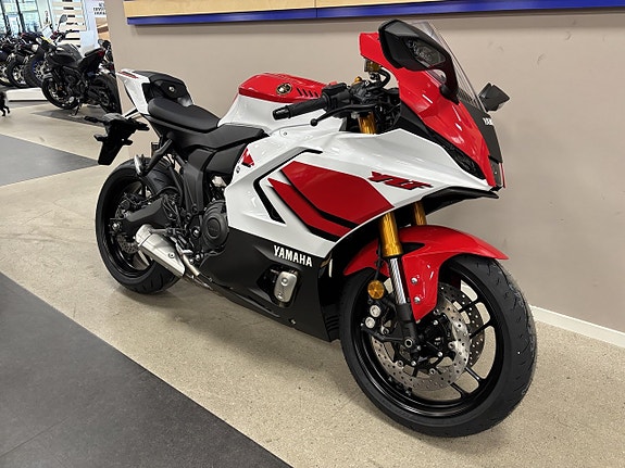 Yamaha YZF-R7 70th 8 of 9