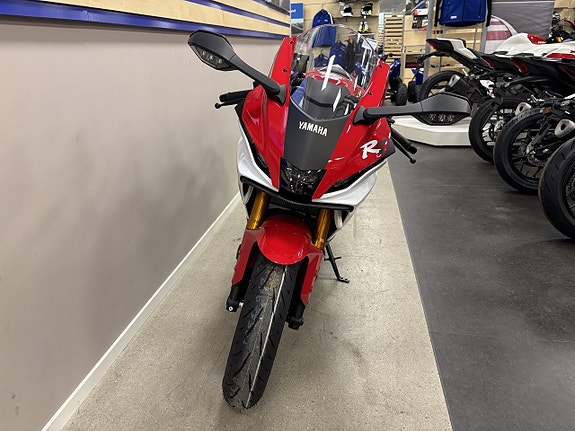 Yamaha YZF-R7 70th 7 of 9