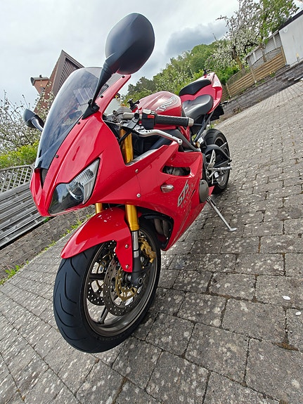 Triumph Daytona 675 4 of 5