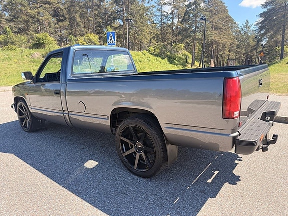 Chevrolet Pick-Up 3 of 5