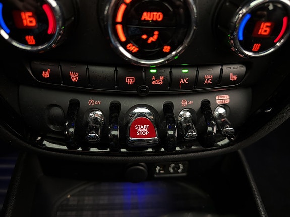 MINI John Cooper Works 23 of 30