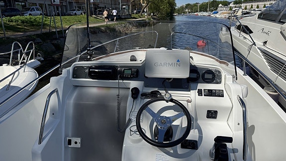 Jeanneau Cap Camarat 7.5CC / Yamaha F225 - 14 HÖSTRPIS ! 6 of 12