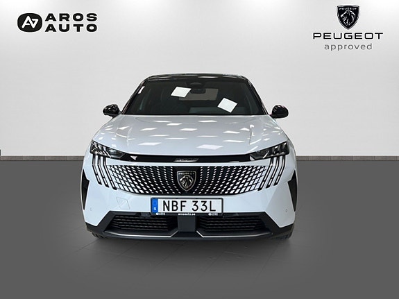 Peugeot 3008 2 of 5