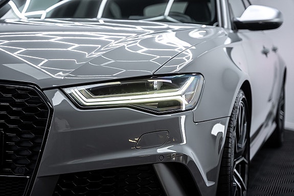 Audi RS6 3 of 5