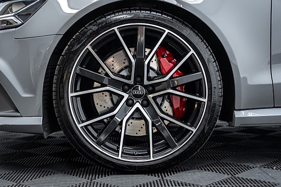 Audi RS6 7 of 26