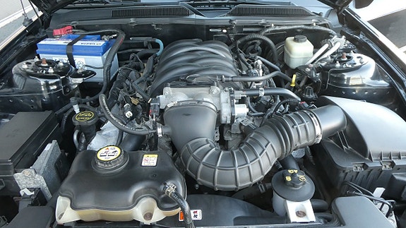 Ford Mustang 13 of 16