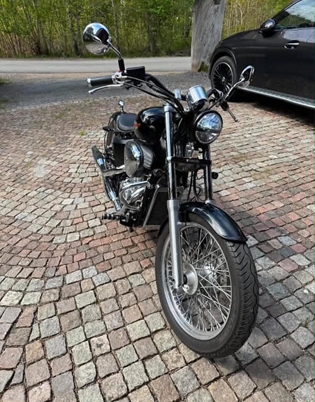 Honda VT600C Shadow 3 of 6