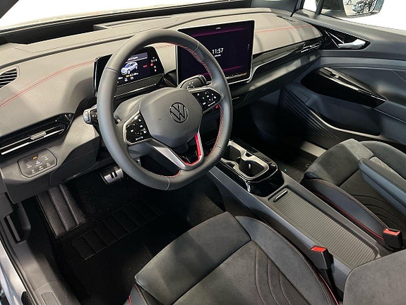Volkswagen ID.4 GTX 4 of 5