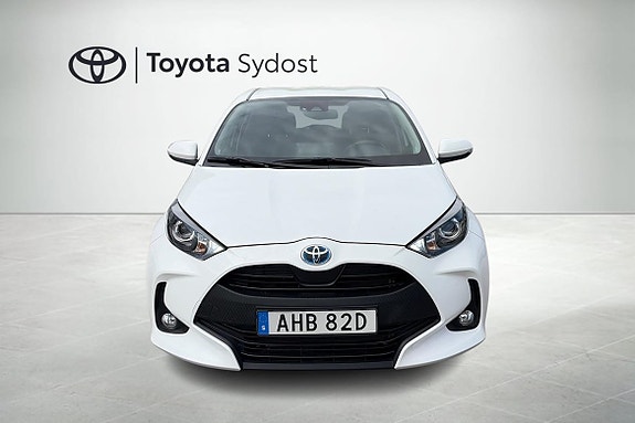 Toyota Yaris 5 of 5