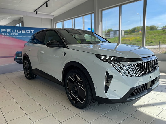 Peugeot 3008 3 of 5