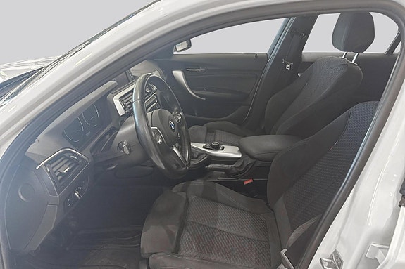 BMW 118i 8 of 15