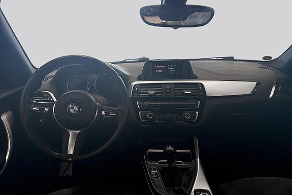 BMW 118i 7 of 15