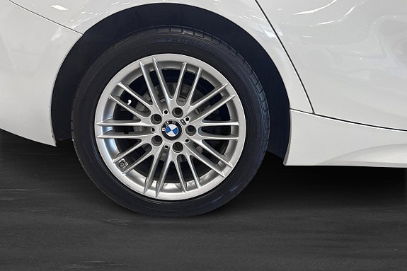 BMW 118i 15 of 15