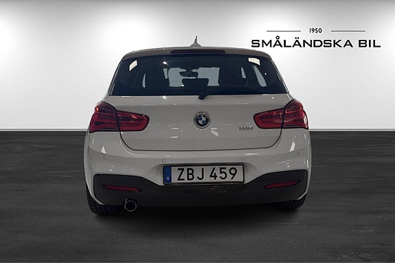 BMW 118i 5 of 5