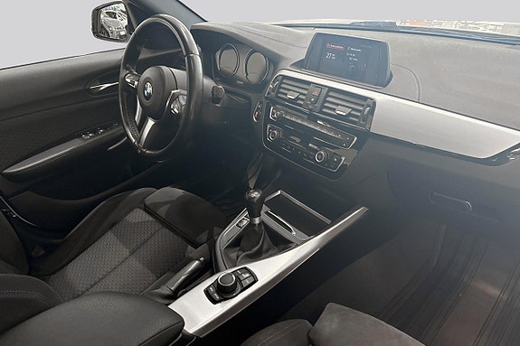 BMW 118i 14 of 15