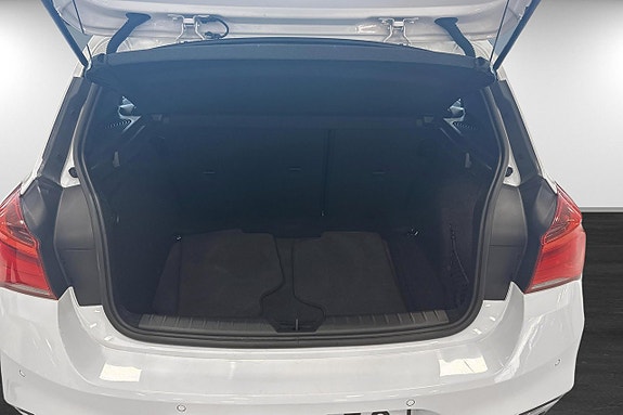 BMW 118i 13 of 15