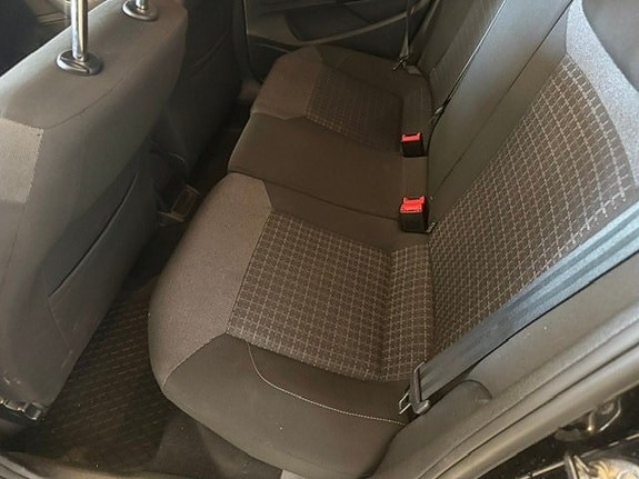 Volkswagen Polo 6 of 6
