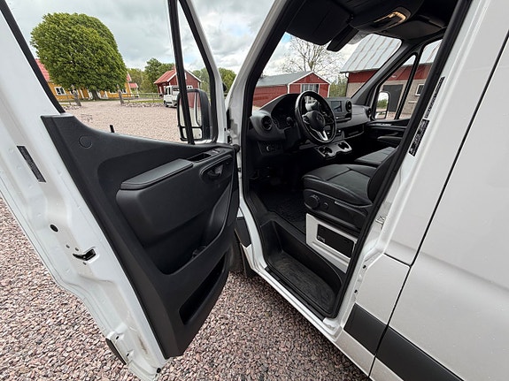 Mercedes-Benz Sprinter 317 6 of 14