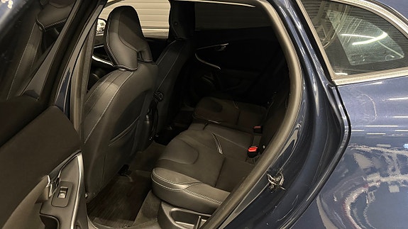 Volvo V40 13 of 27