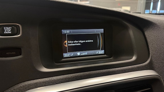 Volvo V40 20 of 27