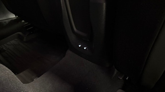 Volvo V40 15 of 27