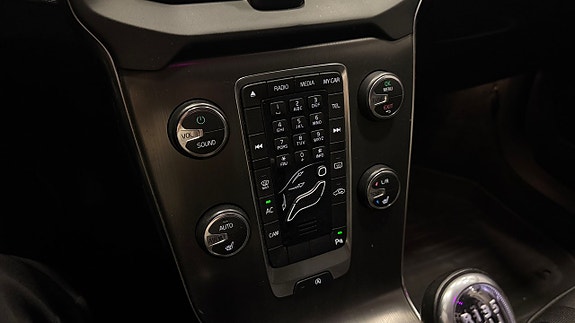 Volvo V40 22 of 27