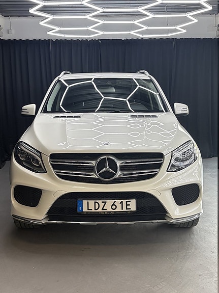 Mercedes-Benz GLE350 d 11 of 14