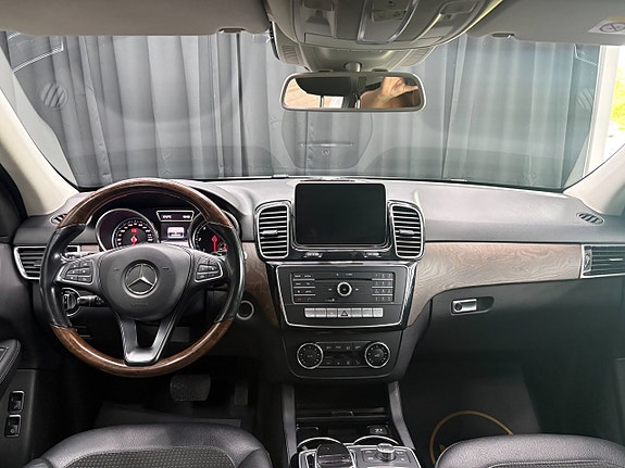 Mercedes-Benz GLE350 d 9 of 14
