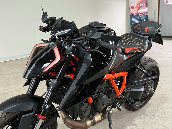 KTM 1290 Super Duke R 1.3 V-twin räntekampanj 3,45% 7 of 12