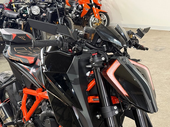 KTM 1290 Super Duke R 1.3 V-twin räntekampanj 3,45% 4 of 12