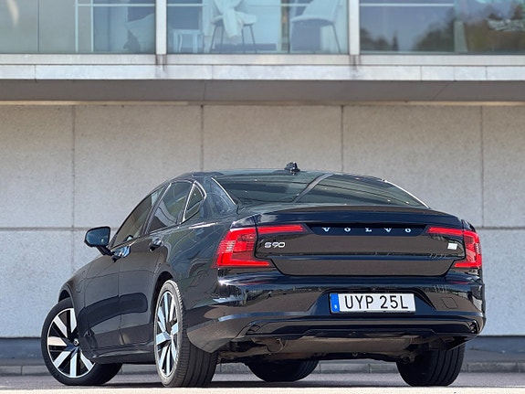 Volvo S90 3 of 5