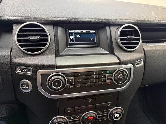 Land Rover Discovery 19 of 22