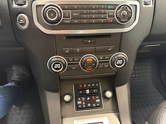 Land Rover Discovery 18 of 22