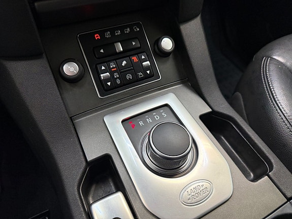 Land Rover Discovery 17 of 22