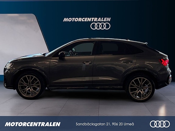 Audi Q3 2 of 5