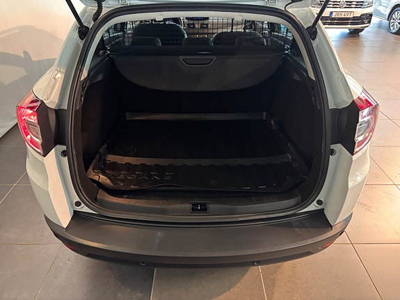 Renault Megane 10 of 10