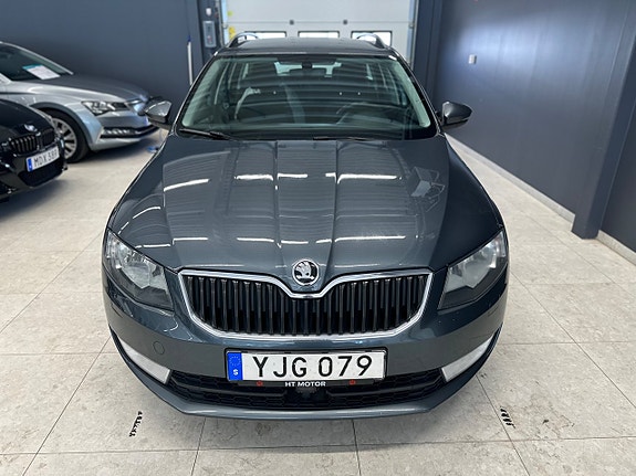 Skoda Octavia 4 of 5