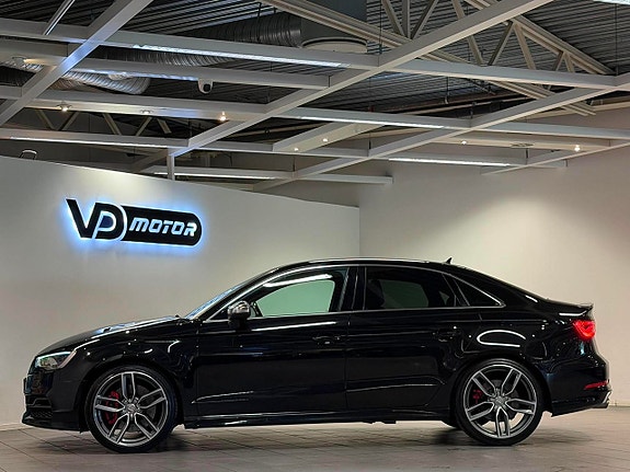 Audi S3 2 of 5
