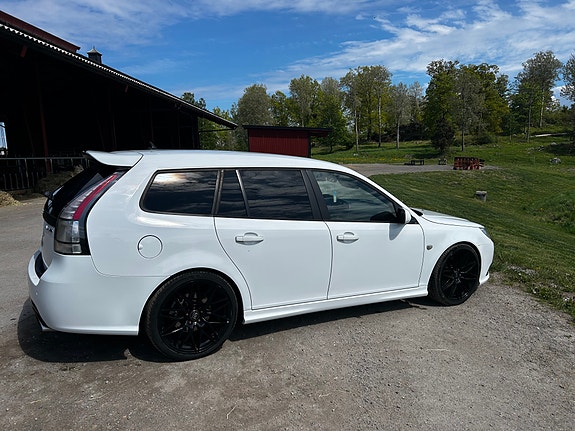 Saab 9-3 4 of 5