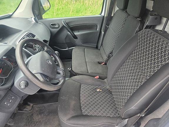Renault Kangoo Express 19 of 23