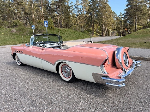 Buick Roadmaster 7 of 8