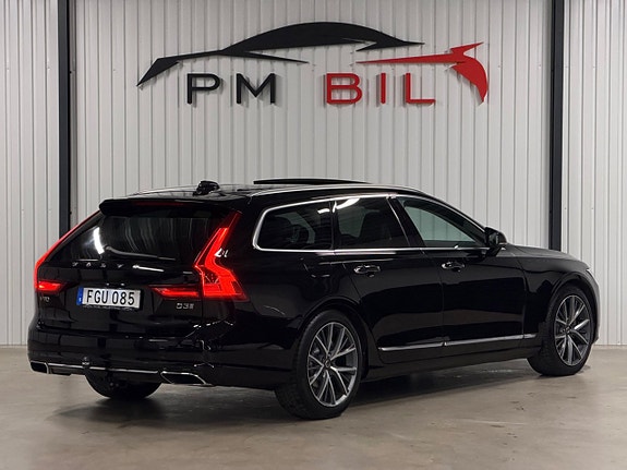 Volvo V90 3 of 5