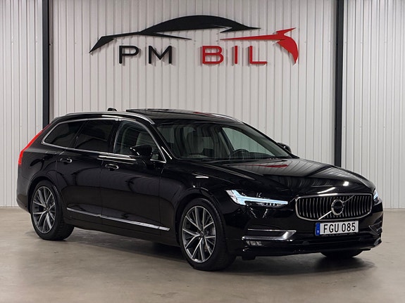 Volvo V90 2 of 5