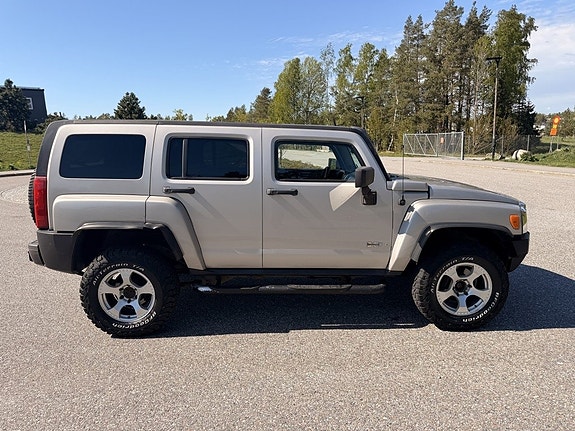 Hummer H3 6 of 13