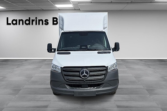 Mercedes-Benz eSprinter 420 2 of 14