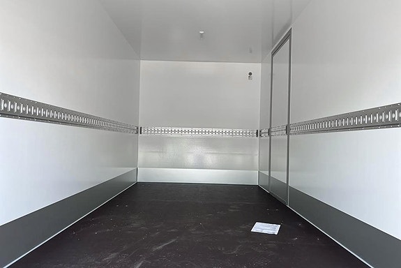 Mercedes-Benz eSprinter 420 14 of 14