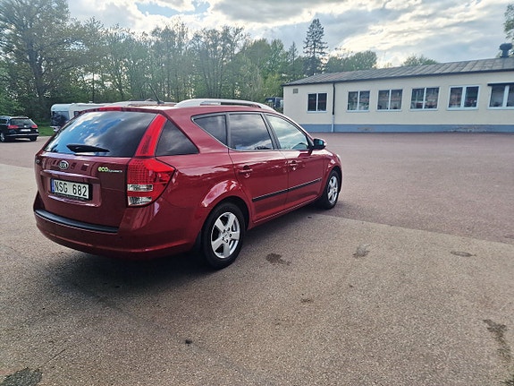Kia Ceed 4 of 24
